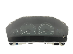Speedometer/Instrument Cluster Range Rover YAC114230 LR0013002