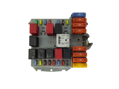 Fuse Box Fiat 51738102 0051738102057657