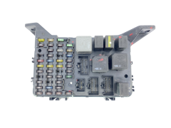 Fuse Box Ford 1S7T-14A073-AE 64089
