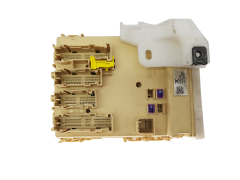 Fuse Box 6358-3367 82730-12X80A Toyota