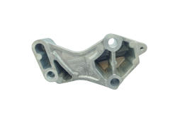 Engine Mount 8200140428 Renault Laguna 2 Espace 4 2.2 DCI Engine Mount 8200140428 Renault Laguna 2 Espace 4 2.2 DCI