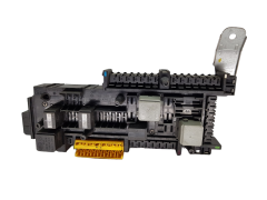 Fuse Box Mercedes 0-1718781-1 748038 1718783 Tyco Hella