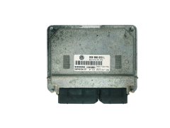 Controller 03E906033L 5WP40194 07 VW Siemens 32459