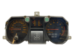 Speedometer/Instrument Cluster Mitsubishi Montero MB832129 1516