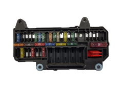 Fuse Box BMW 61136900583-01 10688710