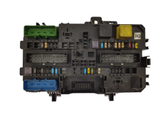 Fuse Box Opel 13220831 5DK008669-53 GM Hella 18839