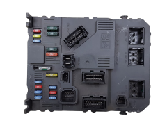Controller BSI E01-00 Citroen Peugeot 9657999680 S118085320F Siemens