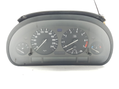Speedometer/Instrument Cluster BMW 7 E38 008.630018 6211 8369031