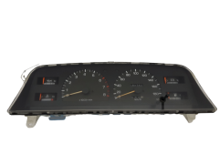 Speedometer/Instrument Cluster Toyota 4-Runner 83200-35120 Yazaki Meter