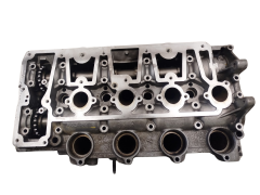 Cylinder Head Citroen Peugeot Ford 9688418110 C01 0200HL 2.0 HDI TDCI 2