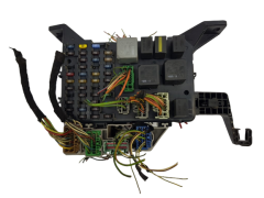 Fuse Box Ford 1S7T-14A073-AE 19859