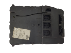 Controller UCH X84 N2 8200309690 S118400220D Renault Siemens 2279