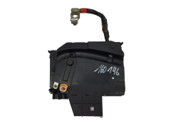 Fuse Box AV6T-14A067-BC Ford FoMoCo 19075