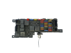 Fuse Box Volvo 518322326 8637841