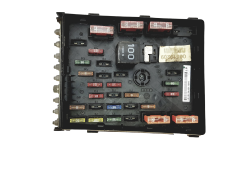 Fuse Box 3C0937125 6359-2777 VW SEAT Audi 