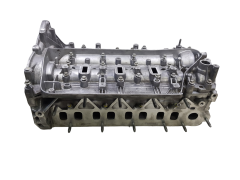 Cylinder Head 422R 1104100Q1P 130C07962R 1.6 dCi Nissan Qashqai 