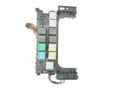 Fuse Box A1695450001 550000570 Mercedes 68755