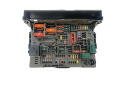 Fuse Box 9119446-05 BMW