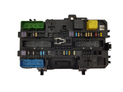 Fuse Box Opel 13220831 5DK008669-53 GM Hella 18838