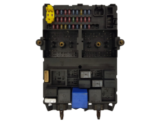 Fuse Box Jeep 04831433AA 518722103