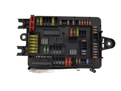Fuse Box 926111102 19178.000.001 BMW 19054