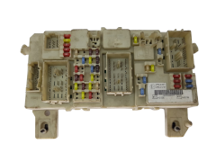 Fuse Box Ford 7M5T-14A073-CC 519242127