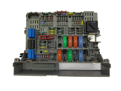 Fuse Box BMW 6906613-03 18842.000.000A B010095000 BJ3A121625