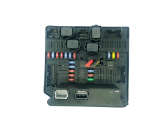 Fuse Box 284B7JY00A 519222434 Renault 31978
