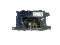 Fuse Box 13320628 28224264 Opel GM