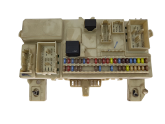 Fuse Box Volvo 30728906 519096408 20126