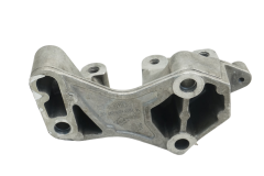 Engine Support 8200140428 2.2 dci Renault Laguna 2 Engine Support 8200140428 2.2 dci Renault Laguna 2