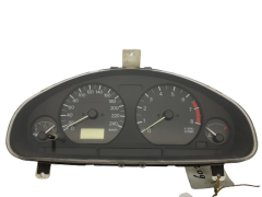 Speedometer/Instrument Cluster Mitsubishi Carisma MR308400 0P0231001 22946