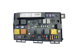 Fuse Box 13268306 LQ 5DK008668-39 Opel GM