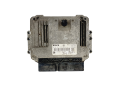 Controller Opel 0281011943 55556829 8973785711 Bosch 42895