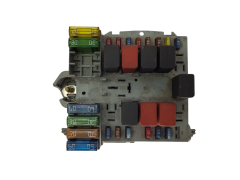 Fuse Box Fiat 46796539 0046796539057657 Delphi 20027