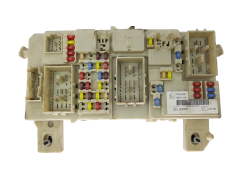 Fuse Box 97RA-000001 97RA-012108 7M5T-14A073-CE Ford 19998