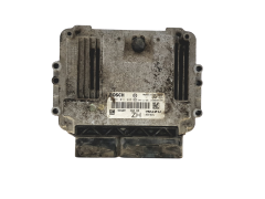 Controller Opel 0281011943 55556829 8973785712 Bosch 25812
