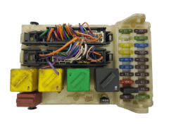 Fuse Box Ford 93BG-14A073-EG