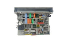 Fuse Box BMW 6906613-03