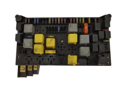 Fuse Box Mercedes 1635450205 08200101 20464