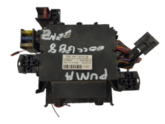 Fuse Box Ford YS6T14K150AB 65GF700-02 Siemens