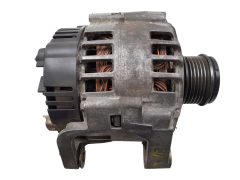 Alternator Renault Volvo 7700430182 2542270B 120A Valeo