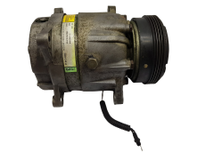 Air Con Compressor/Pump Renault Megane I 7700273320 1135284 5284 Delphi 6987