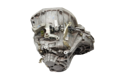 Gearbox PK4022 2,0 dci Renault Scenic 2 107000km 8200640790 Gearbox PK4022 2,0 dci Renault Scenic 2 107000km 8200640790