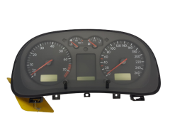 Speedometer/Instrument Cluster VW Golf MK4 Bora 1J0920805C 110080076003 VDO
