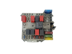 Fuse Box 51724394 0051724394057657 Fiat
