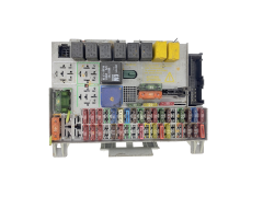 Fuse Box 90589945 Opel GM