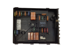Fuse Box VW Audi 1K0937125 0-1718307-1 Tyco