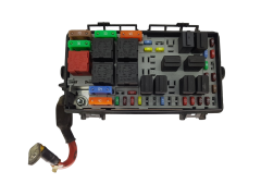 Fuse Box 13217394 EH Opel GM 18990