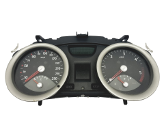 Speedometer/Instrument Cluster Renault Megane 2 8200399700 B 49196